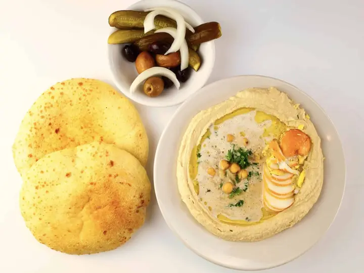 Hummus Extra (Mesabaha)